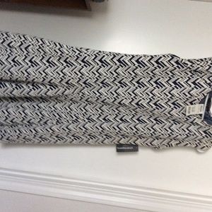 Dress, sleeveless, new, black & white, polyester, chevron pattern, size L